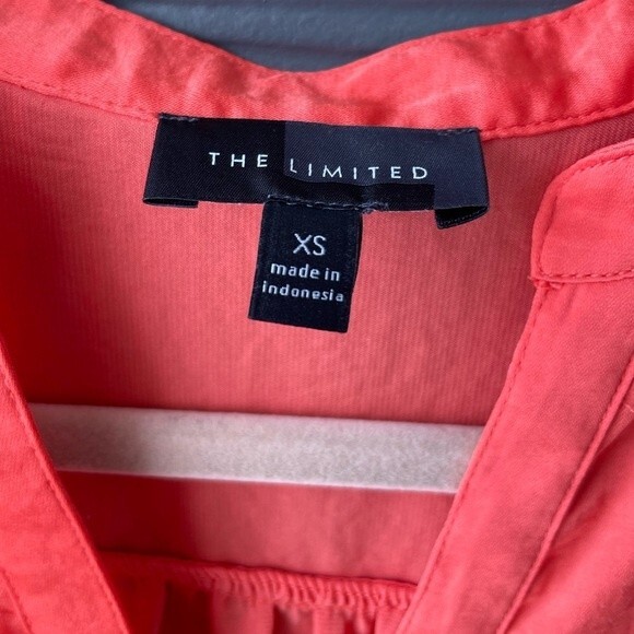 The Limited Long Sleeve Coral Pink Button Blouse Size XS - Picture 3 of 7